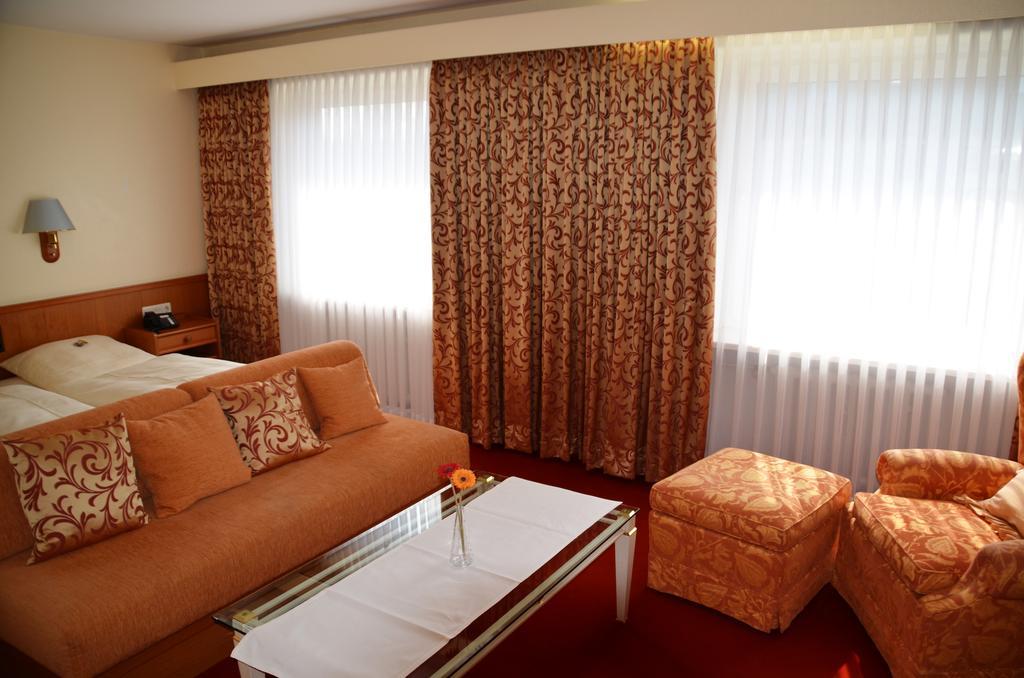 Exquisit Hotel 3*
