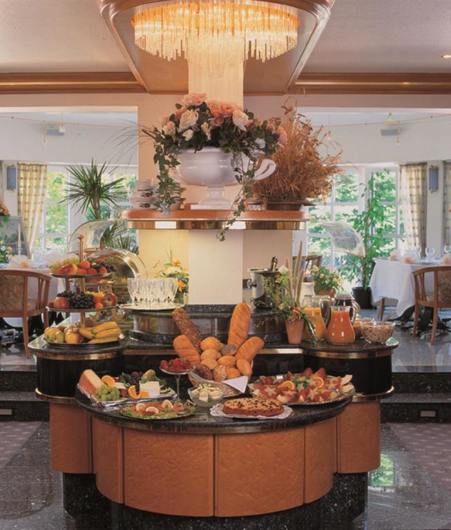 Exquisit Hotel 3*